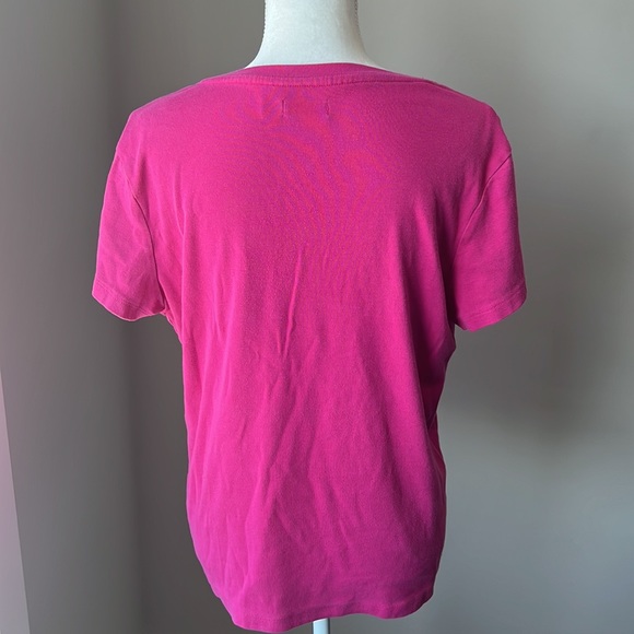 5/$25 Denver Hayes V-Neck T-Shirt - Picture 6 of 8